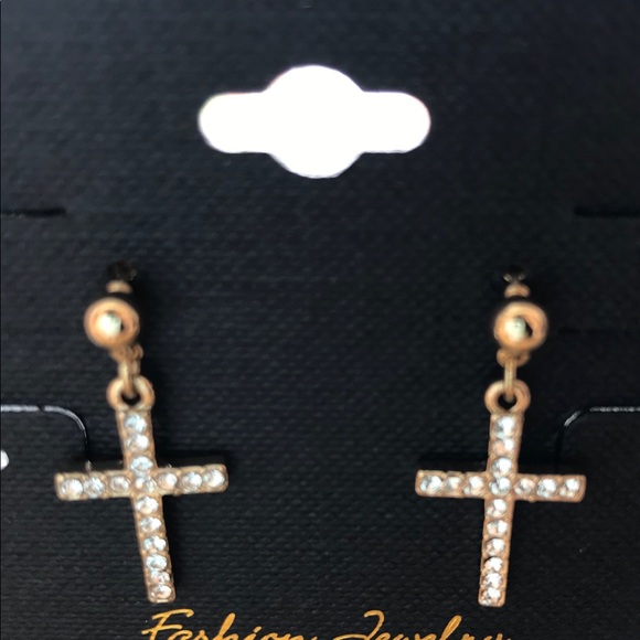 Jewelry - Picture 4 of 10